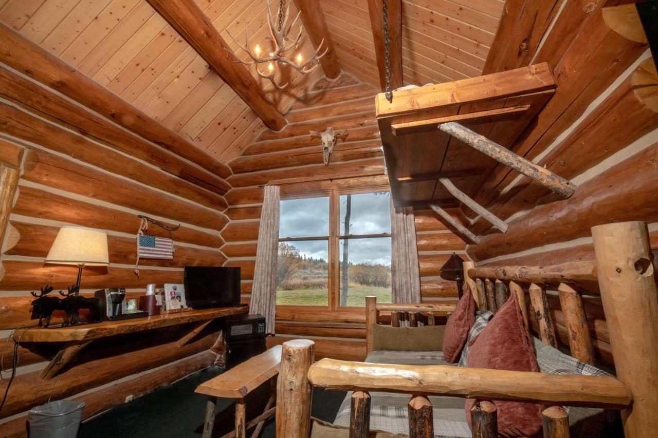 The Hatchet Resort Моран Екстер'єр фото